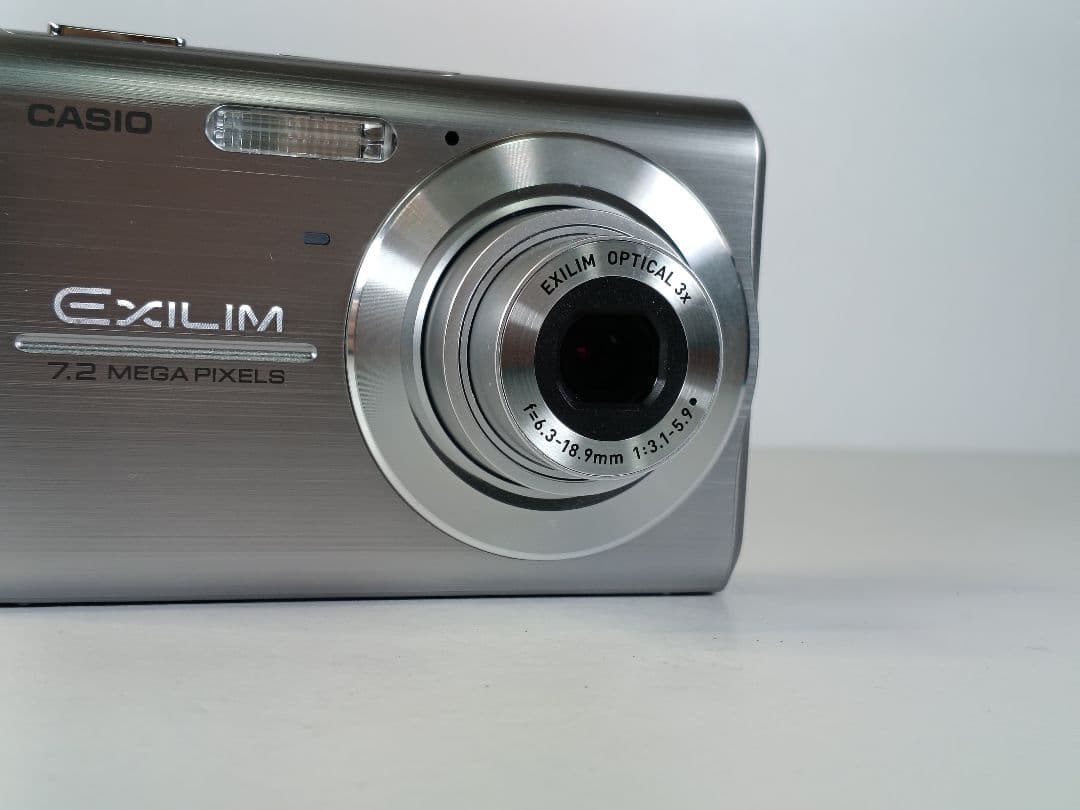 【美品】カシオ EXILIM EX-Z75 デジカメ 付属品多 バッテリー新品