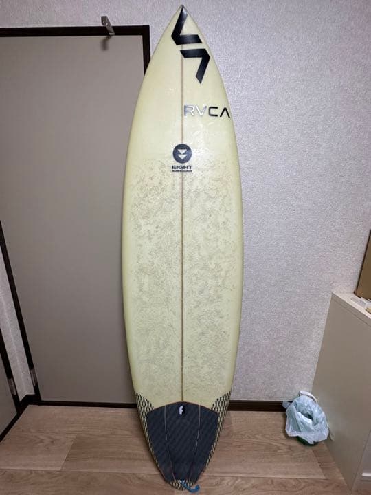 EIGHT SURFBOARDS EPS　6.5フィートニットケースフィン付き