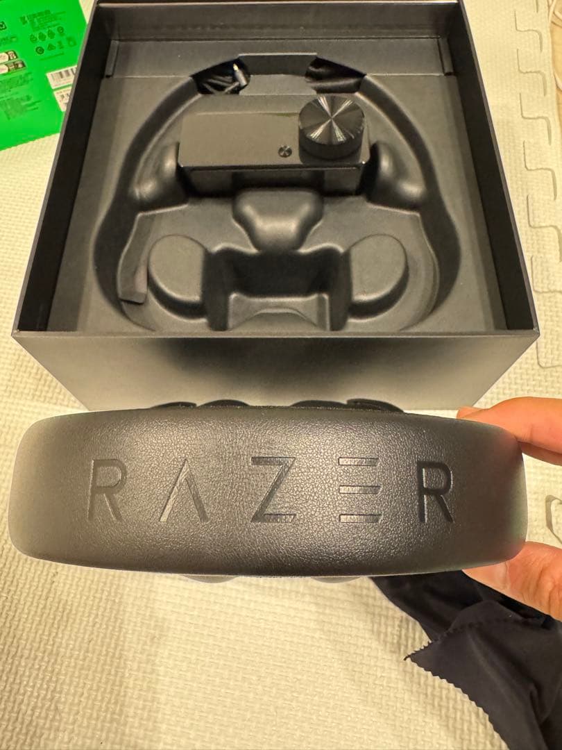 ヘッドホン Razer Kraken V4 Pro