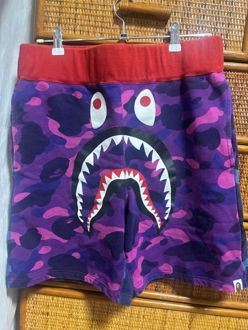APE迷彩柄 シャークデザイン ショートパンツ