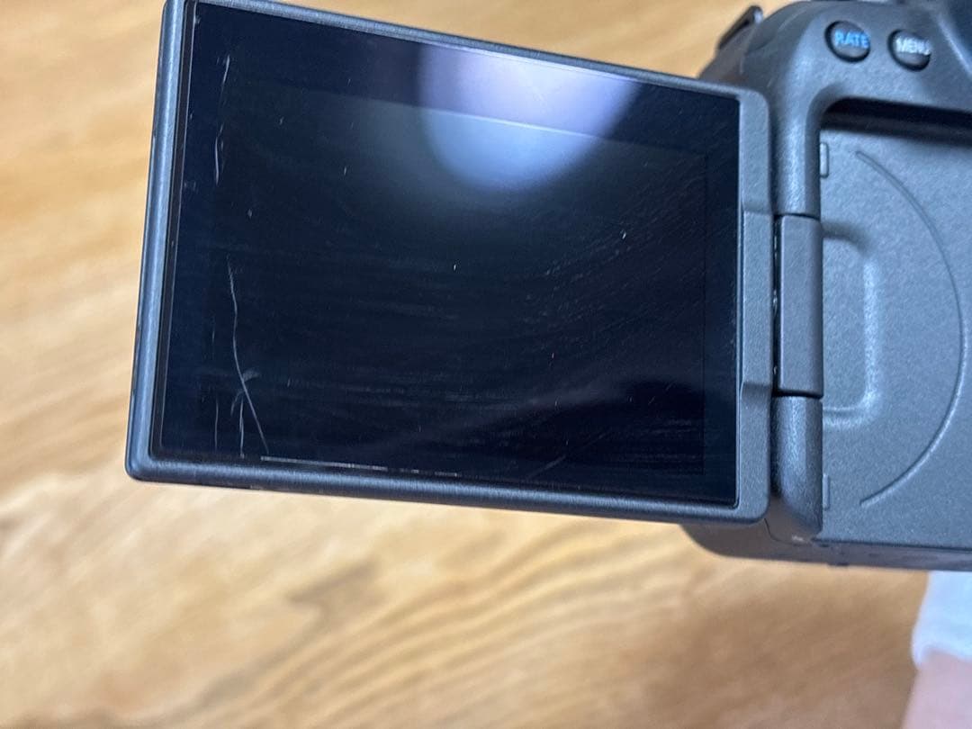 シャッター数少ない美品！メーカー4か月保証付　EOS R6 Mark II