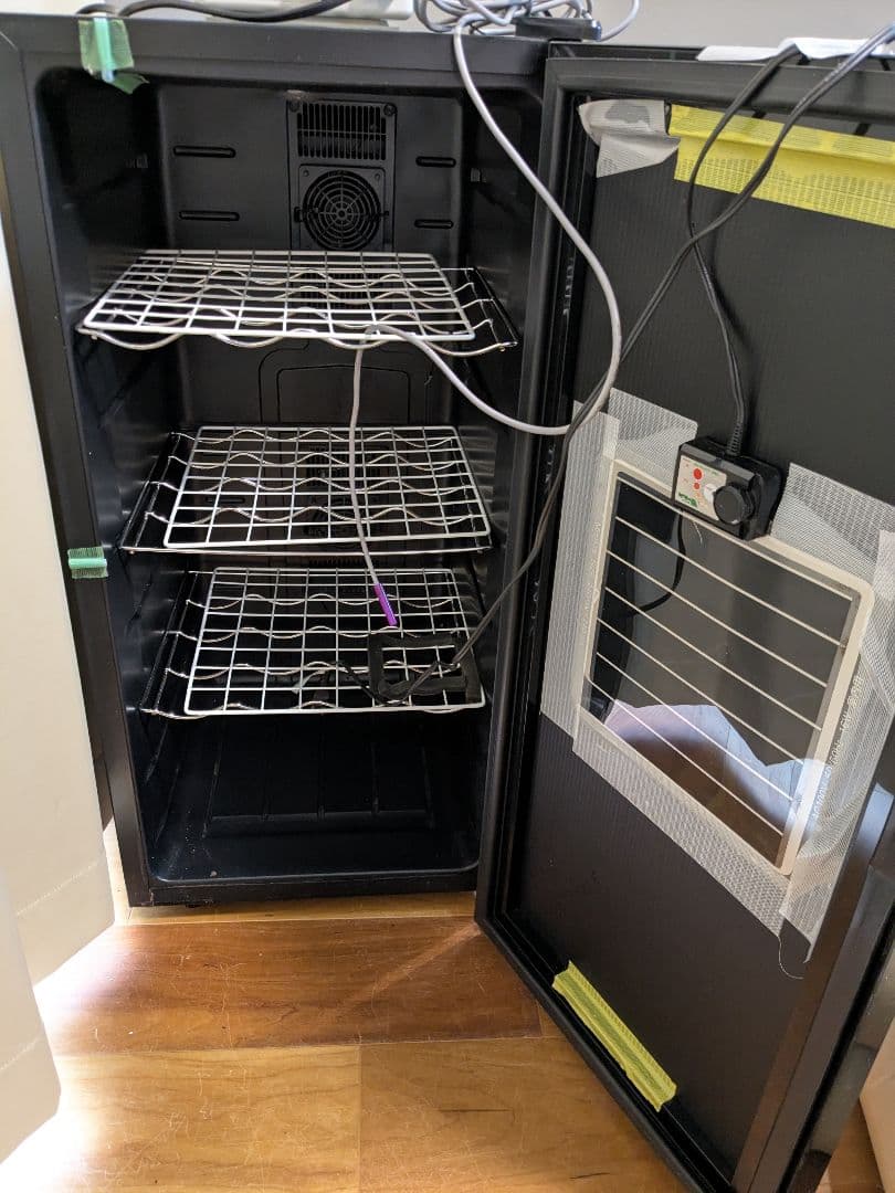 ☆ワインセラー☆クワガタ カブトムシ 電子サーモ 菌糸ビン 幼虫飼育 ブリード