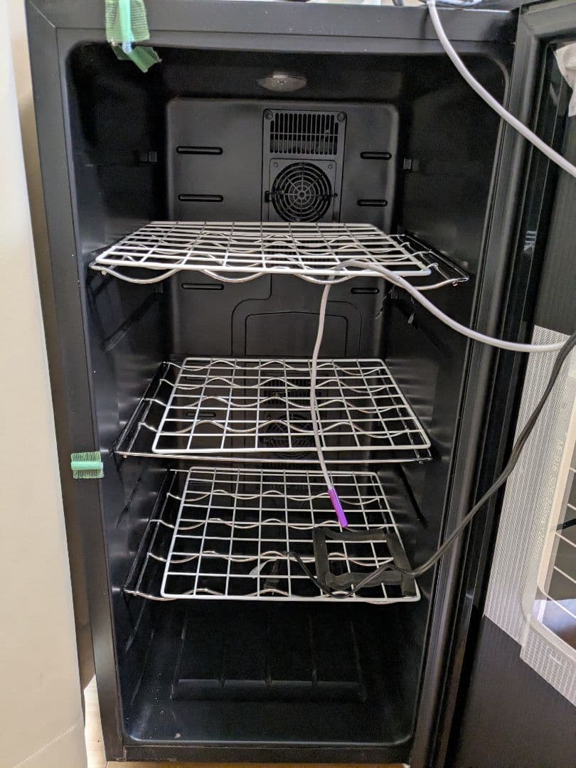 ☆ワインセラー☆クワガタ カブトムシ 電子サーモ 菌糸ビン 幼虫飼育 ブリード