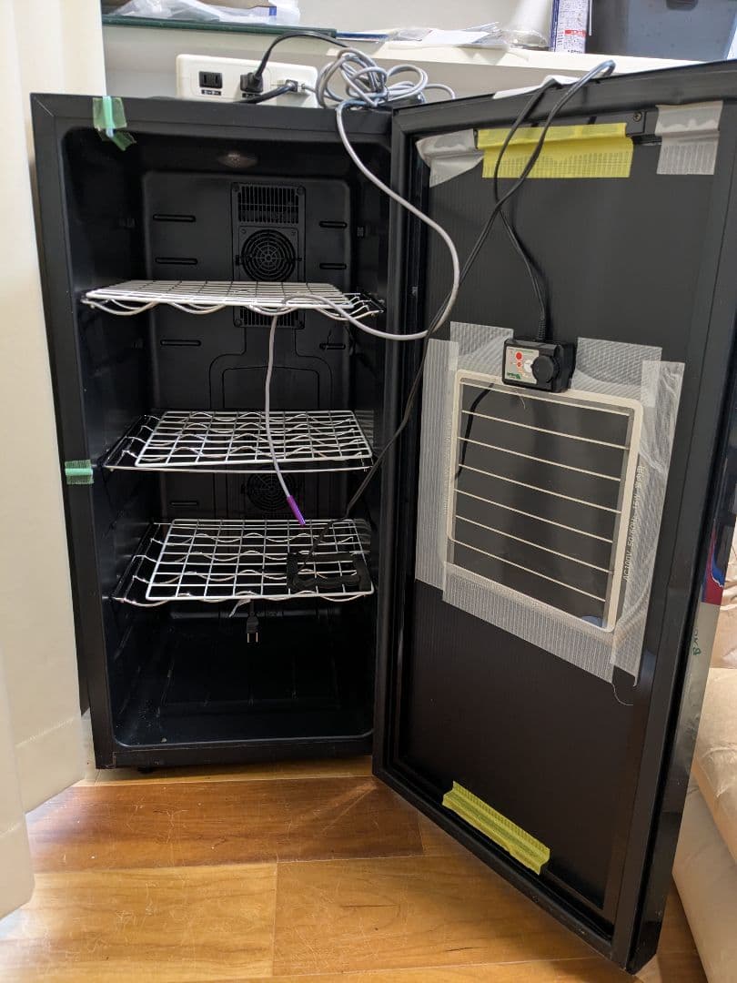 ☆ワインセラー☆クワガタ カブトムシ 電子サーモ 菌糸ビン 幼虫飼育 ブリード