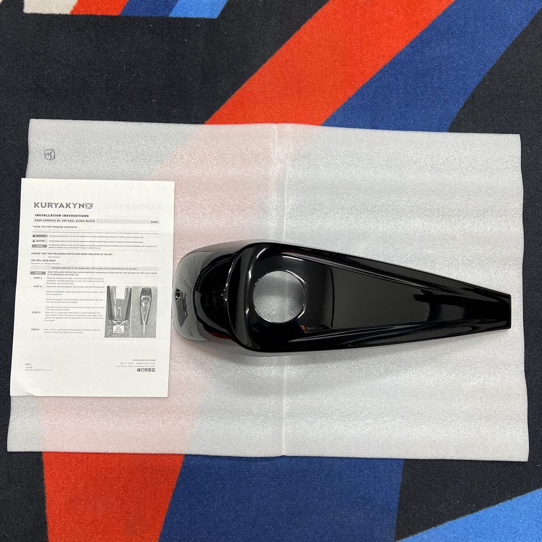 ハーレー　ツーリングモデル用　ダッシュ　コンソール　ブラック　KURYAKYN