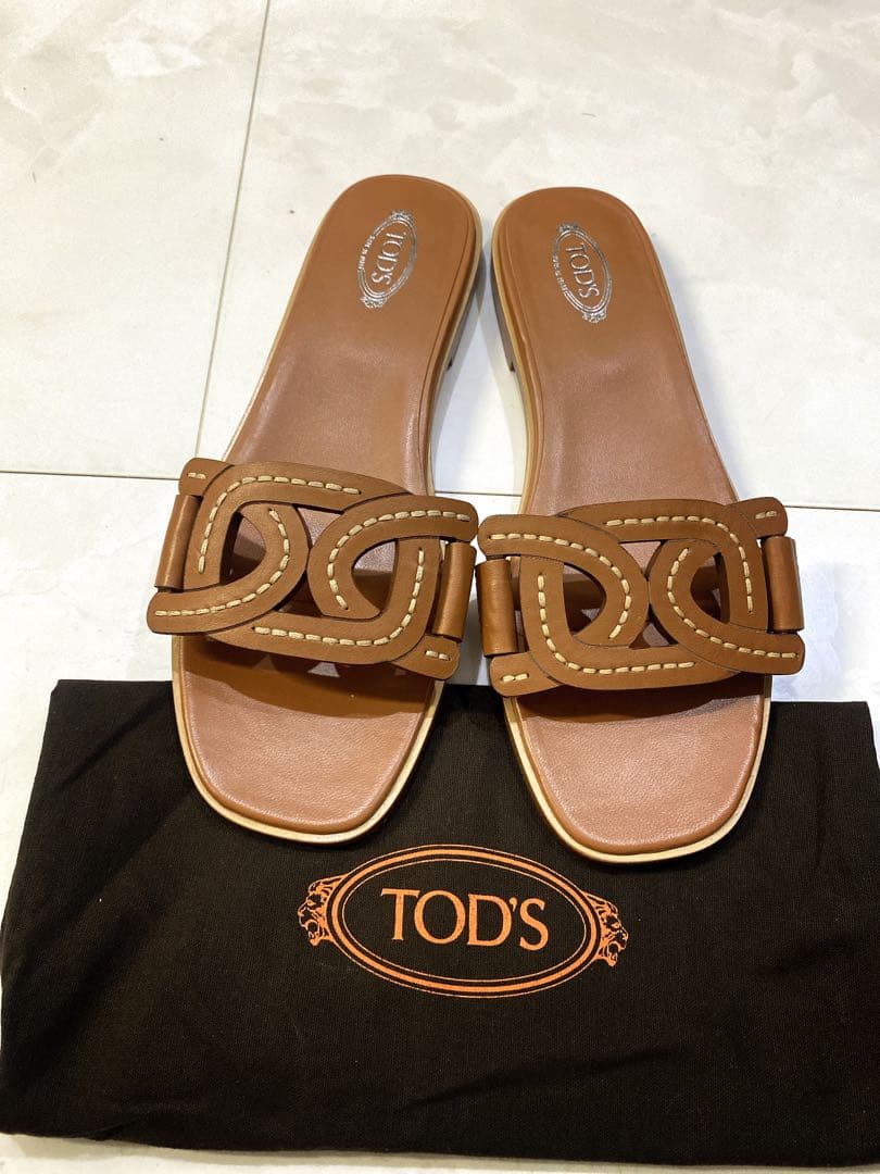 TOD'S トッズKATE ケイトレザーチェーンフラットサンダル希少40未使用