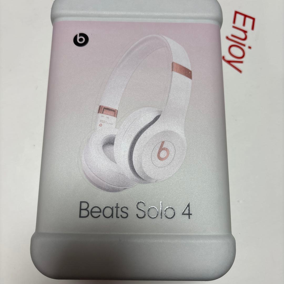 Beats Solo 4 ヘッドフォン　クラウドピンク