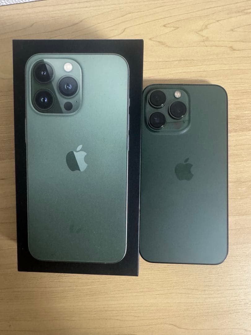 iPhone 13 Pro Max256GB グリーン 箱・純正ケーブル付き