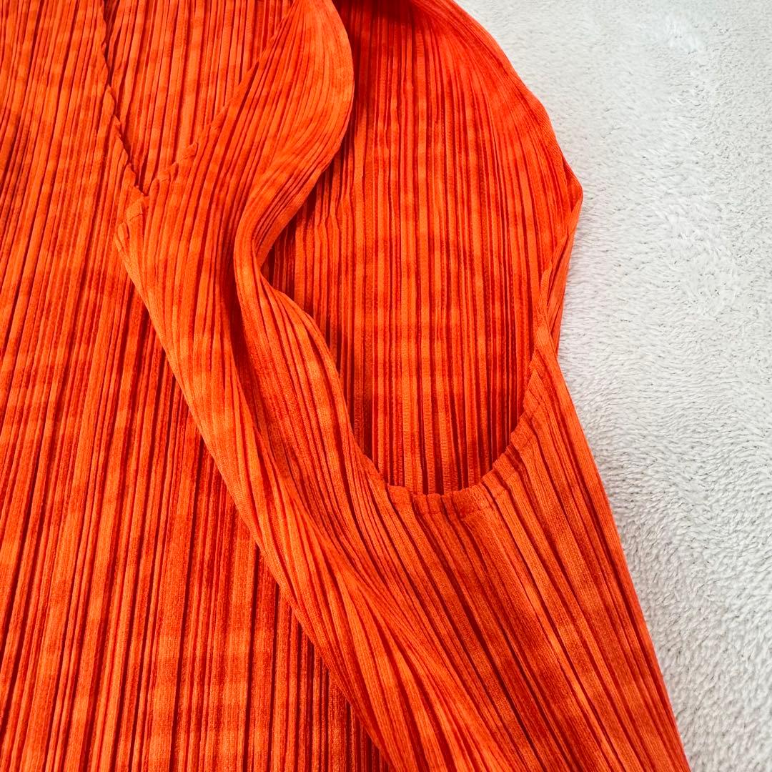 美品✨PLEATS PLEASE プリーツ　ノースリーブ　オレンジ　柄入り