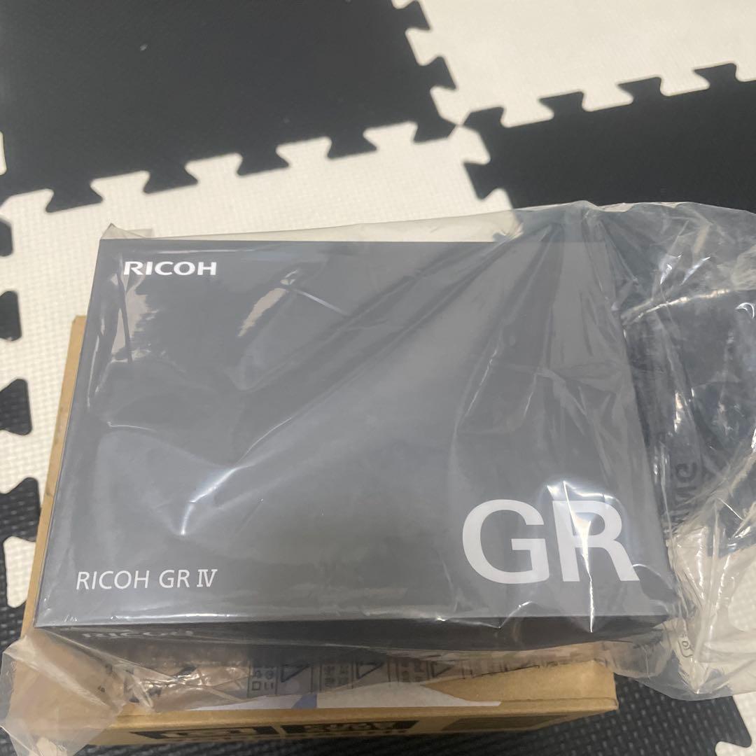 新品未使用RICOH GRIV コンパクトデジタルカメラGR4デジタルカメラ1点