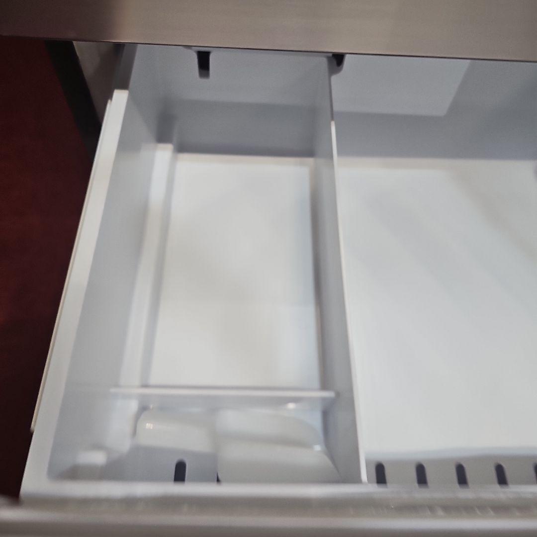 東京23区内送料無料 (日立) 冷蔵庫 R-V32NV HITACHI 3ドア