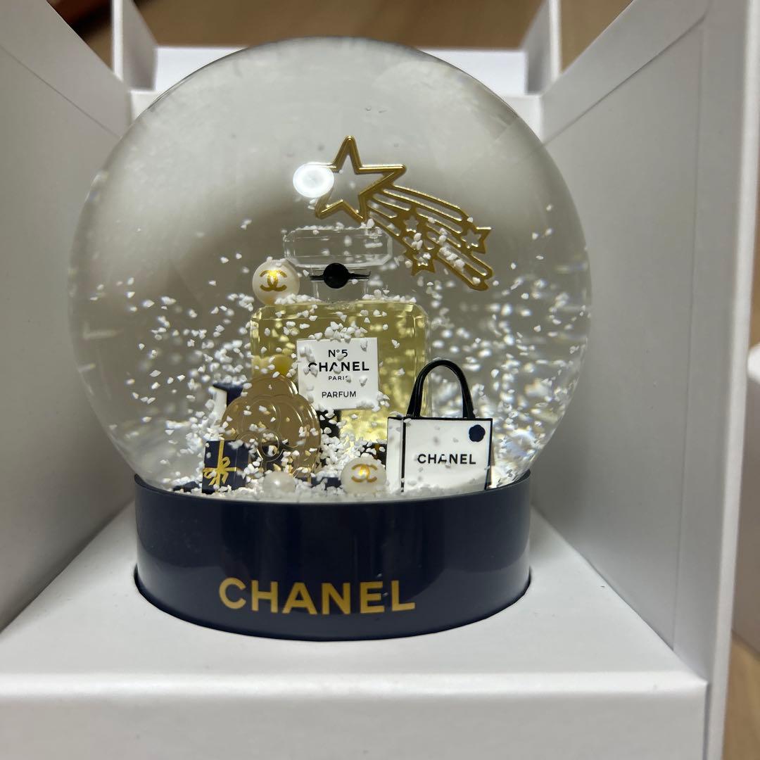 CHANEL スノードーム 2025年