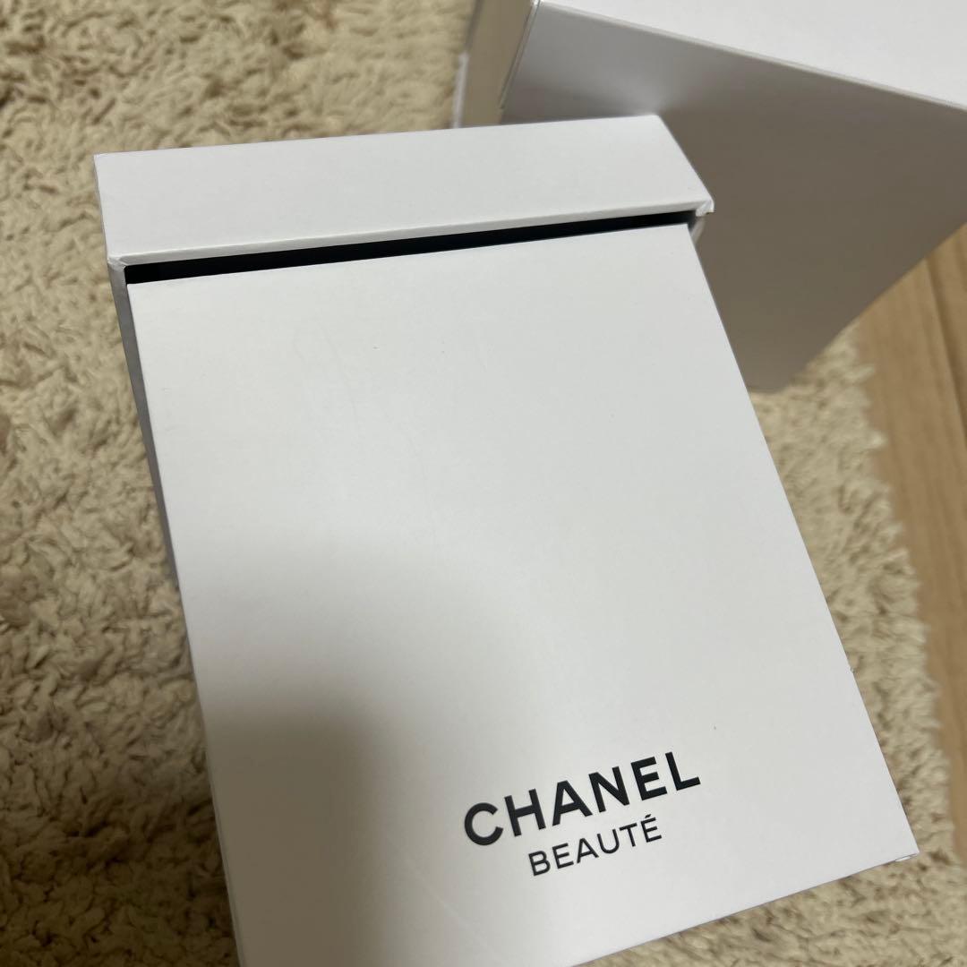 CHANEL スノードーム 2025年
