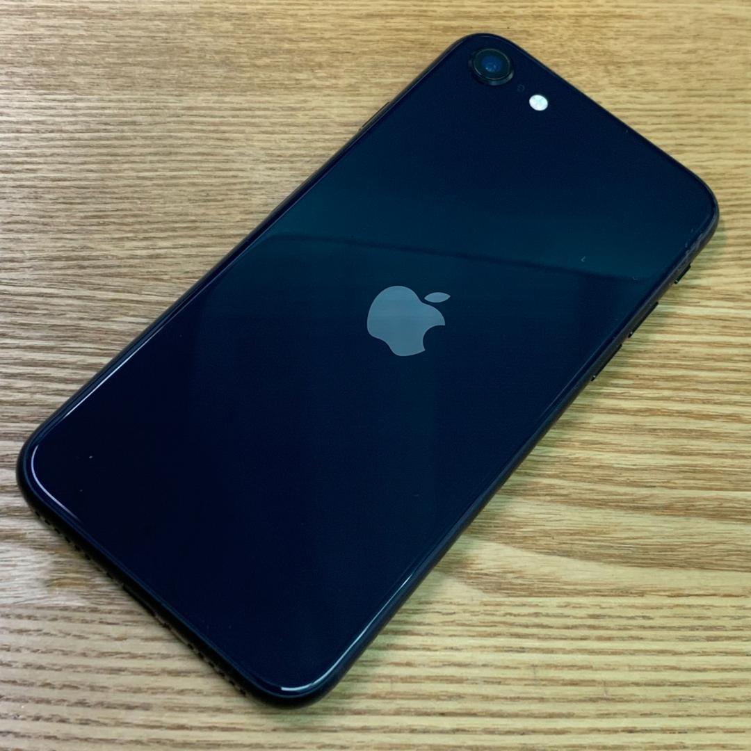 J12 SIMフリー iPhoneSE 第3世代 64GB おまけ付き