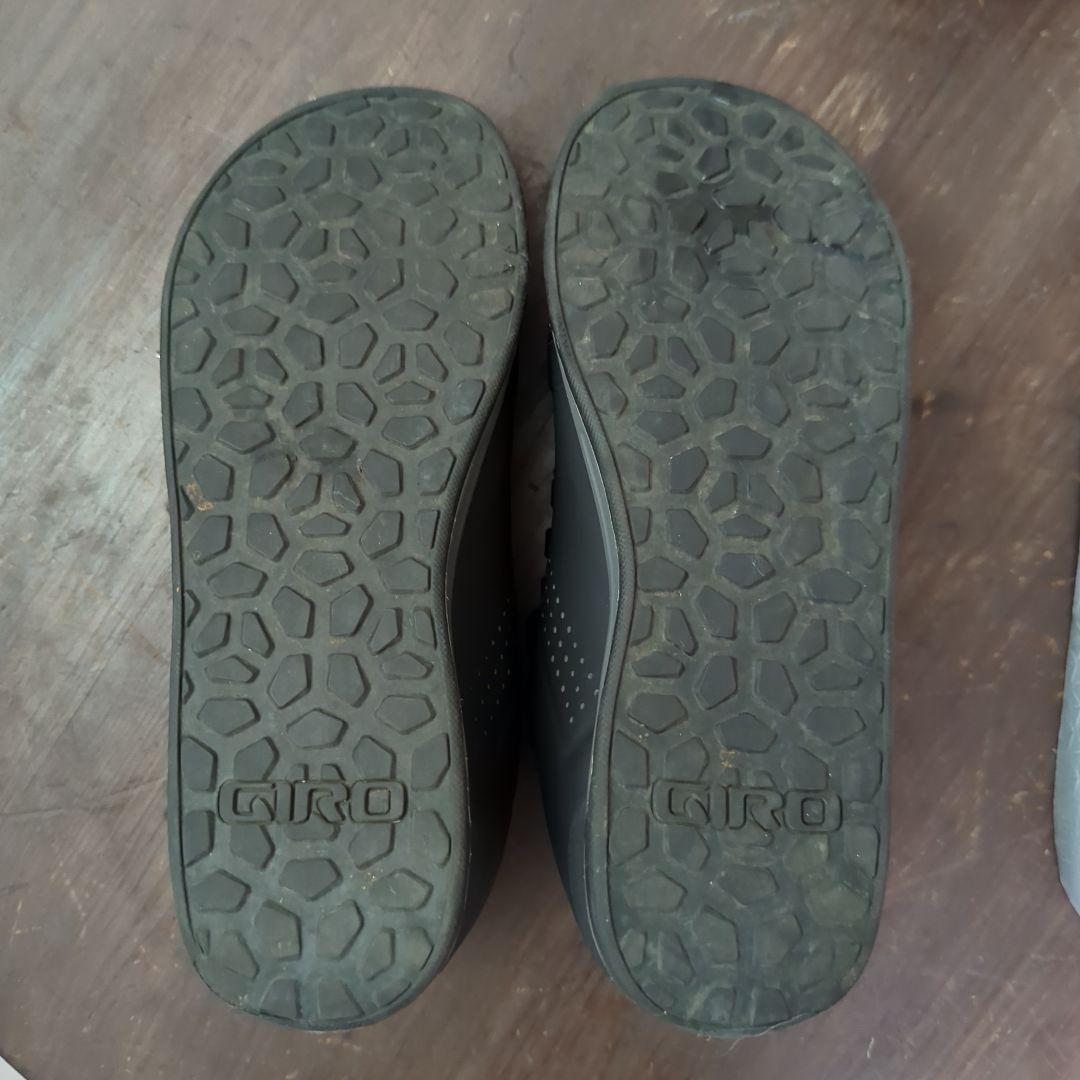 giro サイクリングシューズ　ラッチ