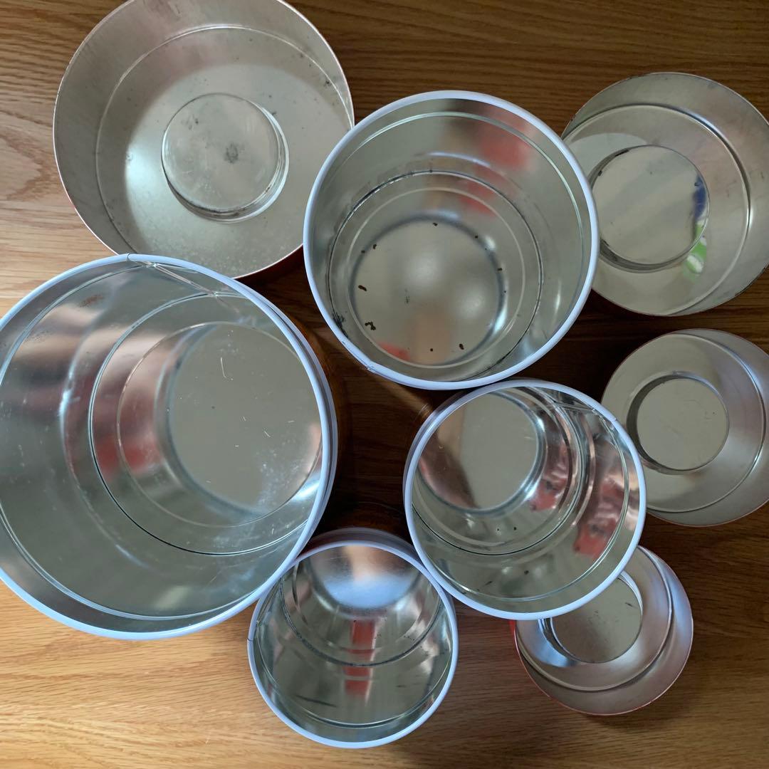 未使用 レア レトロ レトロポップ 4個 入れ子 ティン缶 キャニスター 花柄