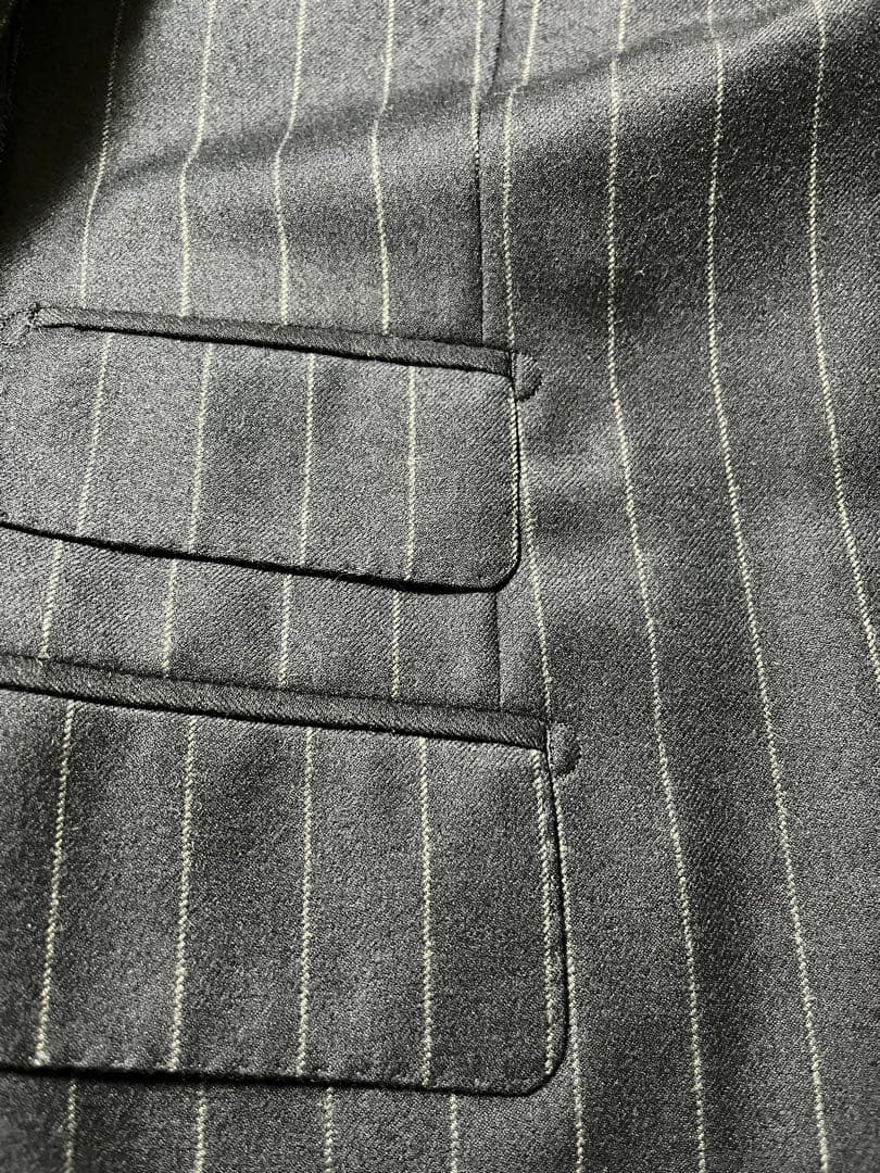 【極美品】シップス×ドーメルの上品なチョークストライプの秋冬用スーツ（46）です