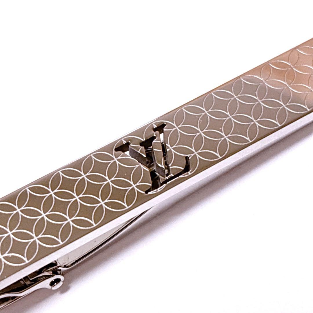 【未使用に近い】LOUIS VUITTON ネクタイピン　ルイ　ヴィトン　箱付き