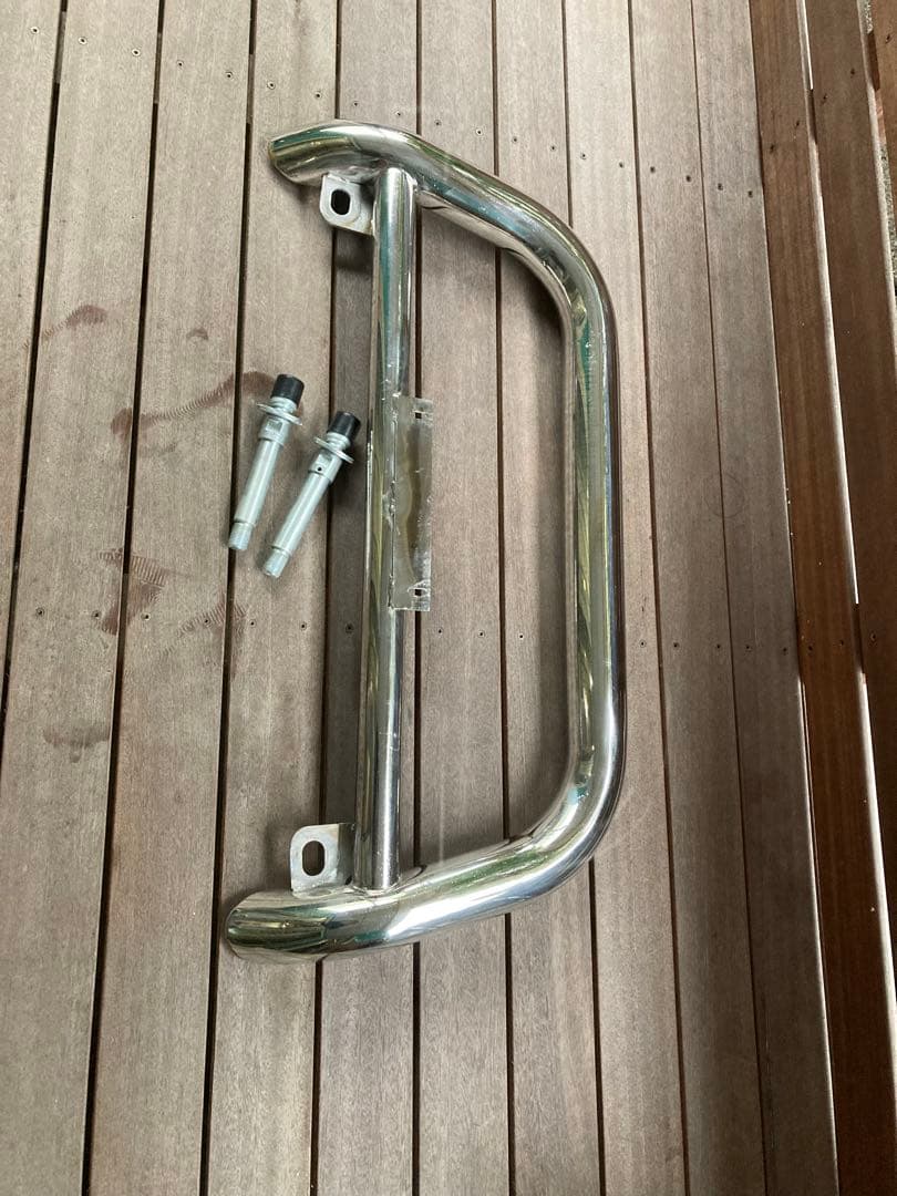 200系ハイエース　バンパーガード