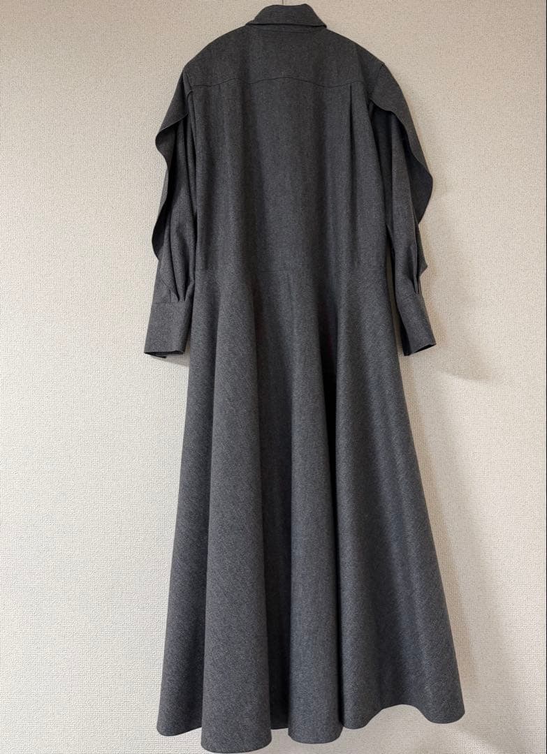 新品 ebure ウールカシミアポプリン リボンタイワンピース ¥108,900