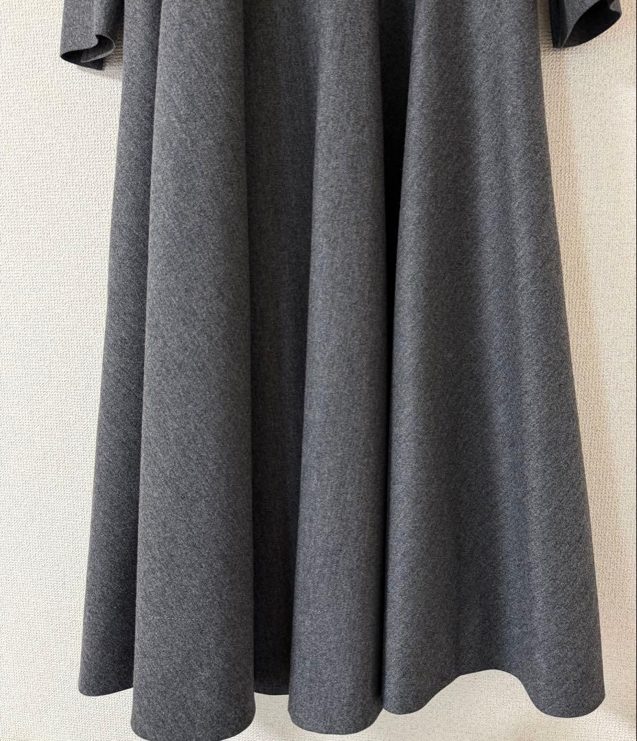 新品 ebure ウールカシミアポプリン リボンタイワンピース ¥108,900