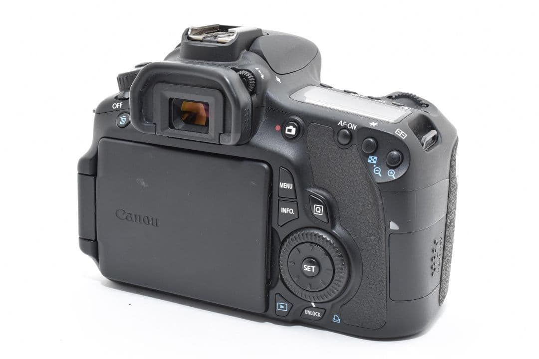 瞬間を捉える高速連写✨キヤノン EOS 60D✨超望遠 Ｗレンズ✨ショット数少