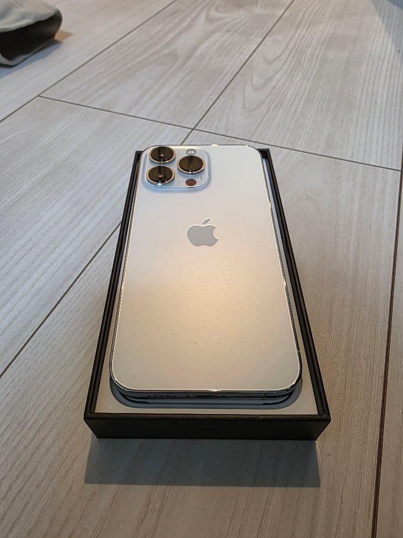 Apple iPhone 13 Pro シルバー 本体