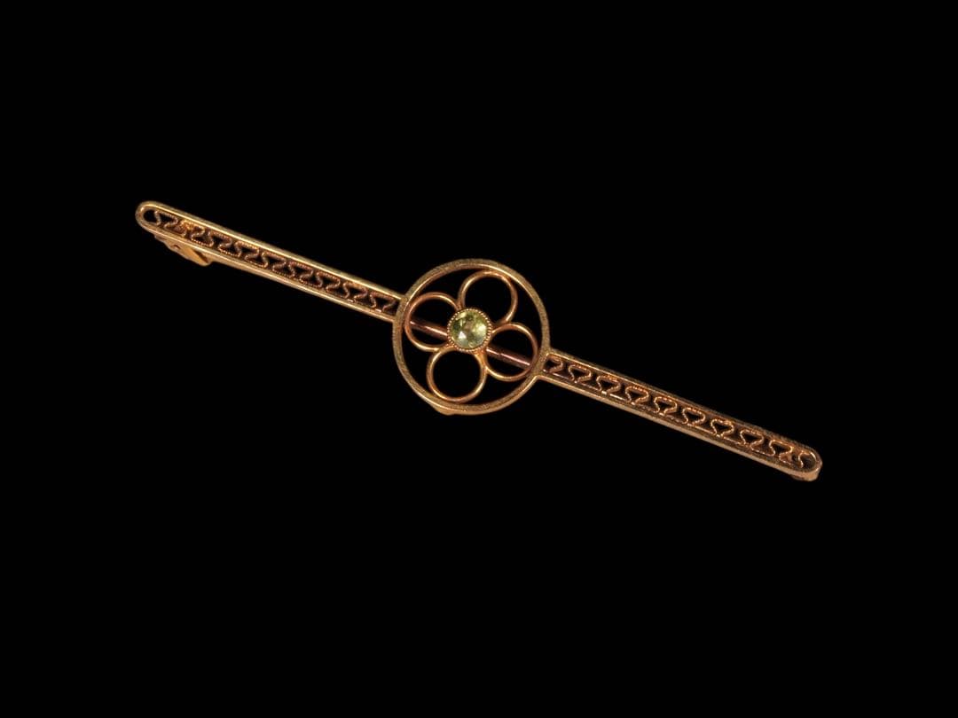 エドワーディアン期　英国製　9金　ペリドット　ブローチ
