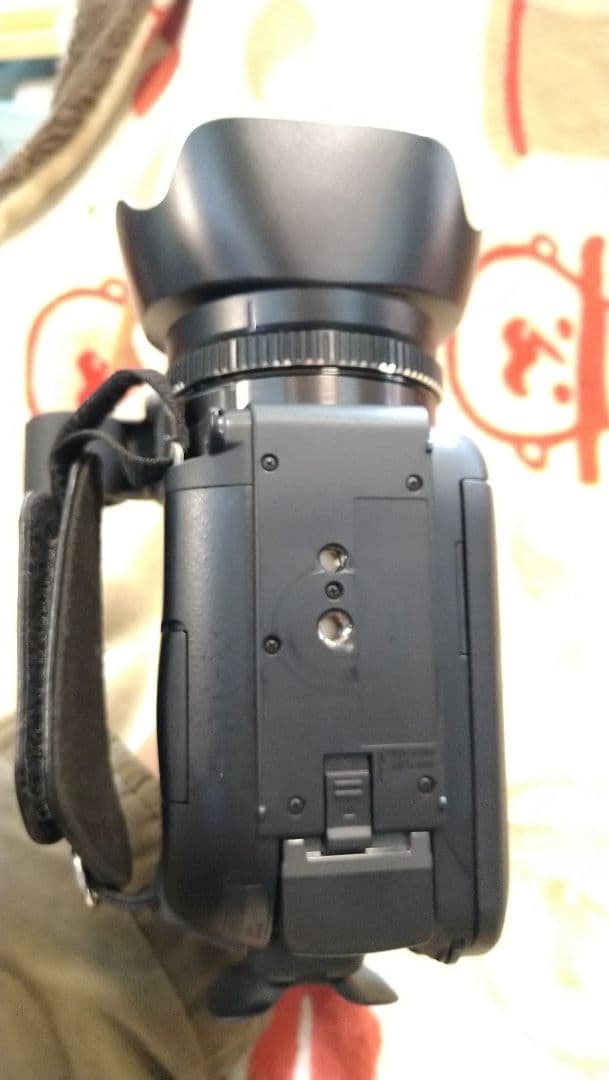 2037✡　Canon XA10 業務用ビデオカメラ本体