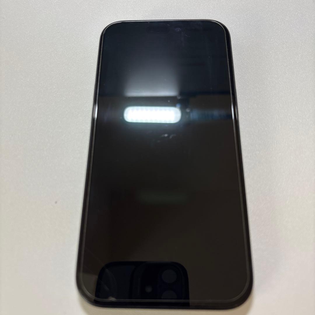 iPhone 15 ブラック 128GB 保護フィルム付き