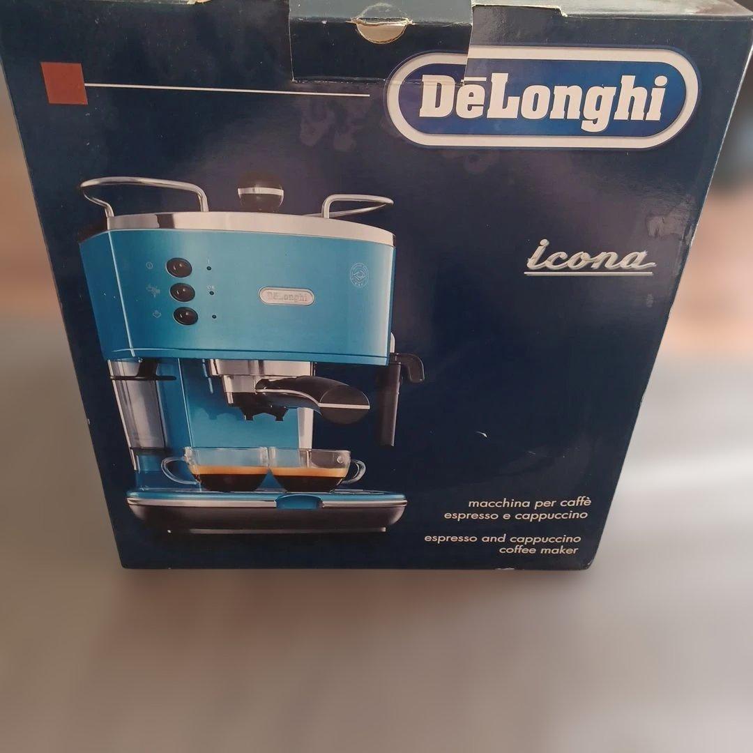 DeLonghi EC0310B エスプレッソマシン ブルー