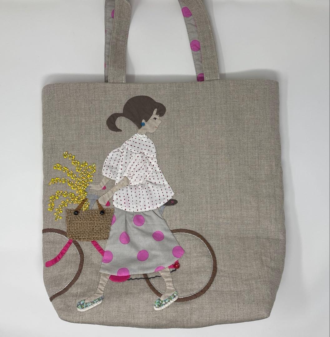 し*ろ様 ハンドメイドバッグ　パッチワーク　アップリケ　キルト　トートバッグ
