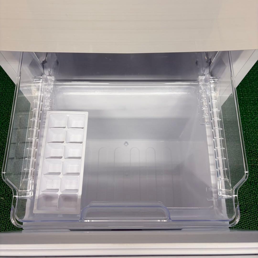 653 SHARP 付け替えどっちもドア　冷蔵庫　100L強　小型　一人暮らし