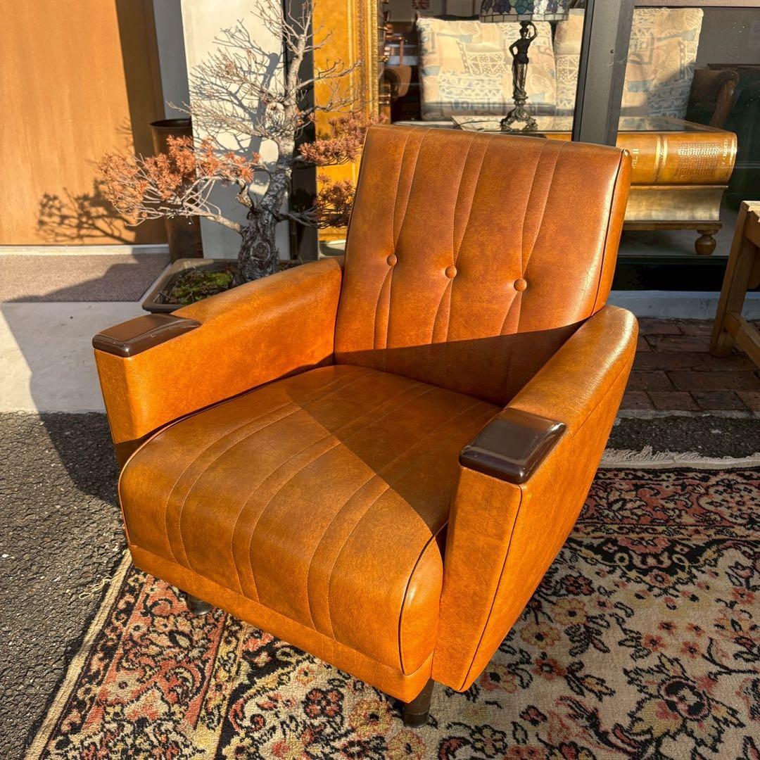 ビンテージ　レザーチェア　木製アームレスト　応接セット 2/2