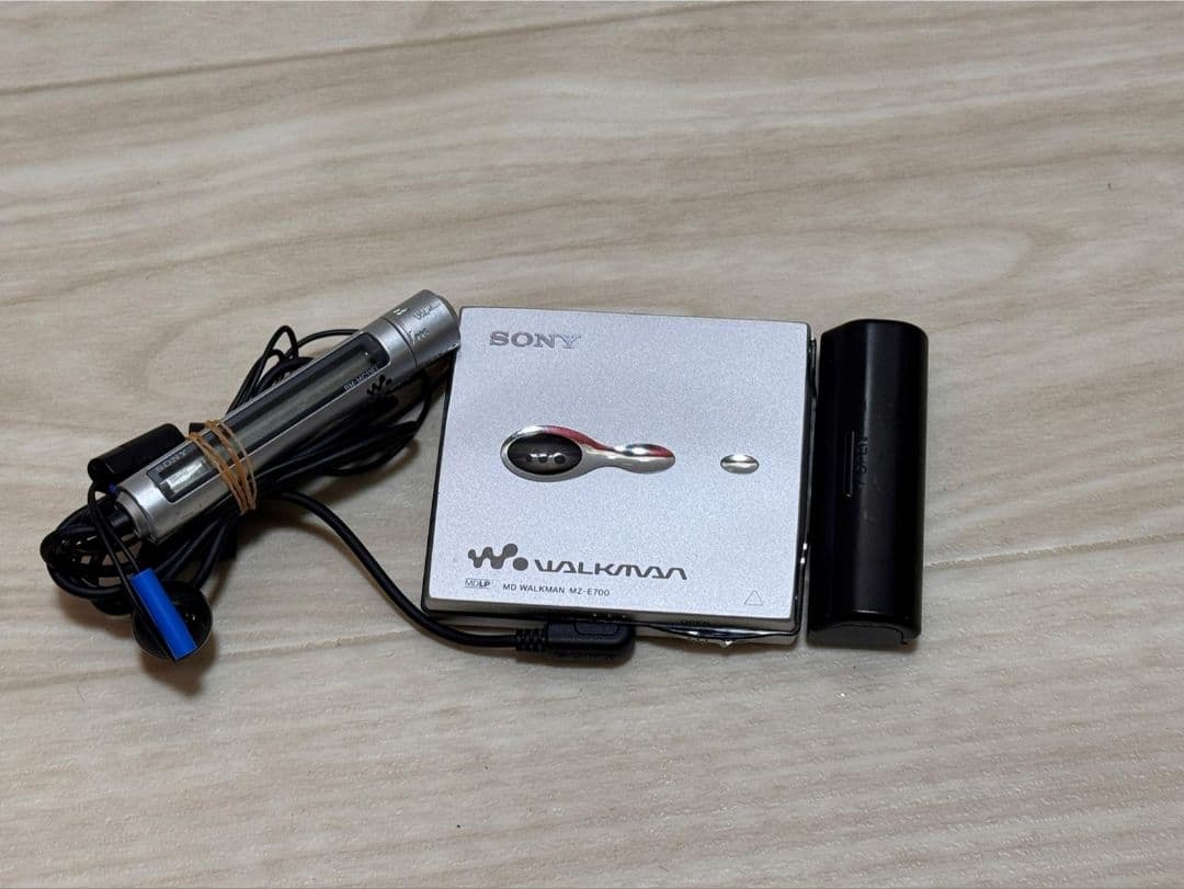 ポータブルプレーヤー SONY MD WALKMAN MZ-E700