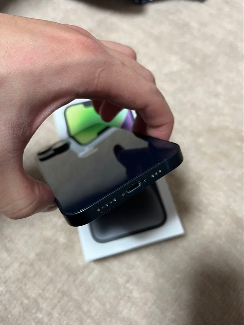 Apple iPhone 14 本体　ミッドナイト