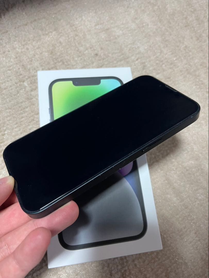 Apple iPhone 14 本体　ミッドナイト