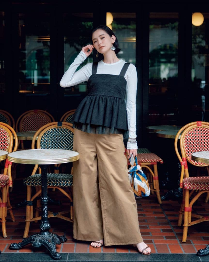 美品　ツイーディビスチェ　ブラック