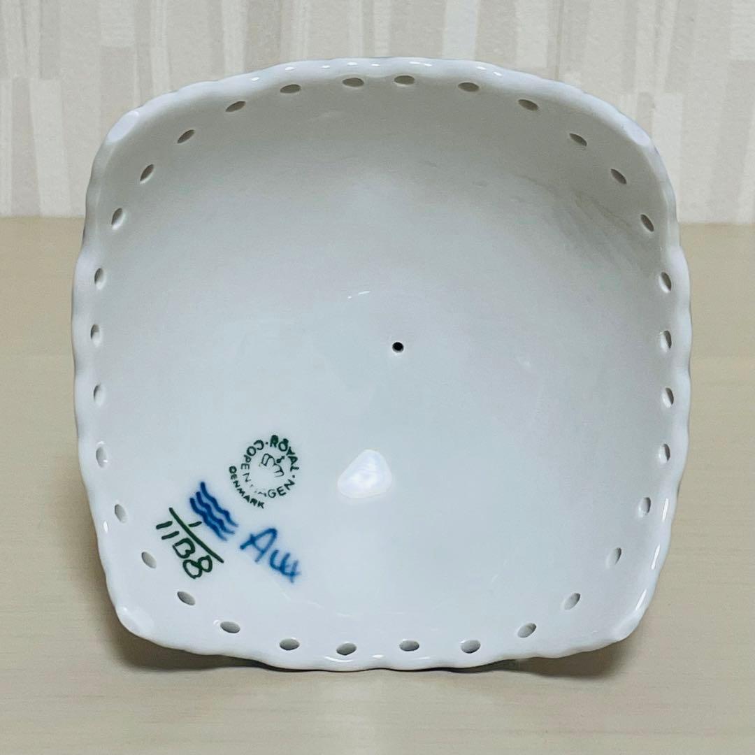 ロイヤルコペンハーゲン ブルーフルーテッド フルレース キャンドルスタンド