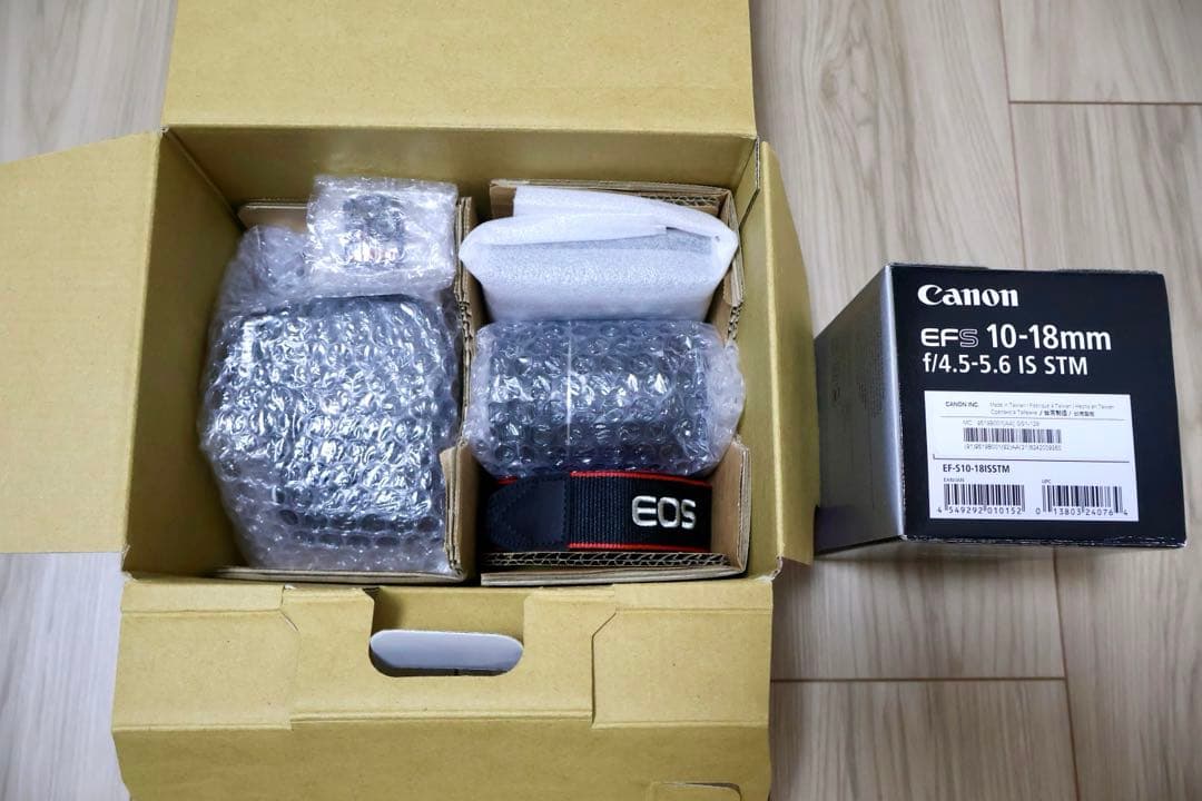 【美品】Canon EOS Kiss X9 標準＋広角レンズキット SDカード付