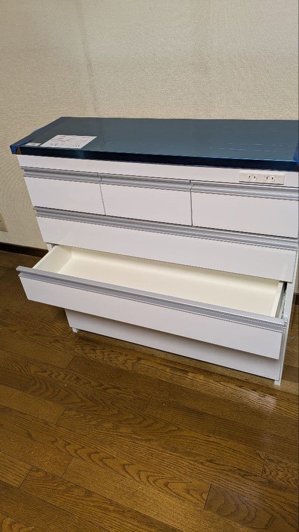 最終値下げ　キッチンカウンター 薄型 天板ステンレス鏡面仕上げ ４段 幅90 白