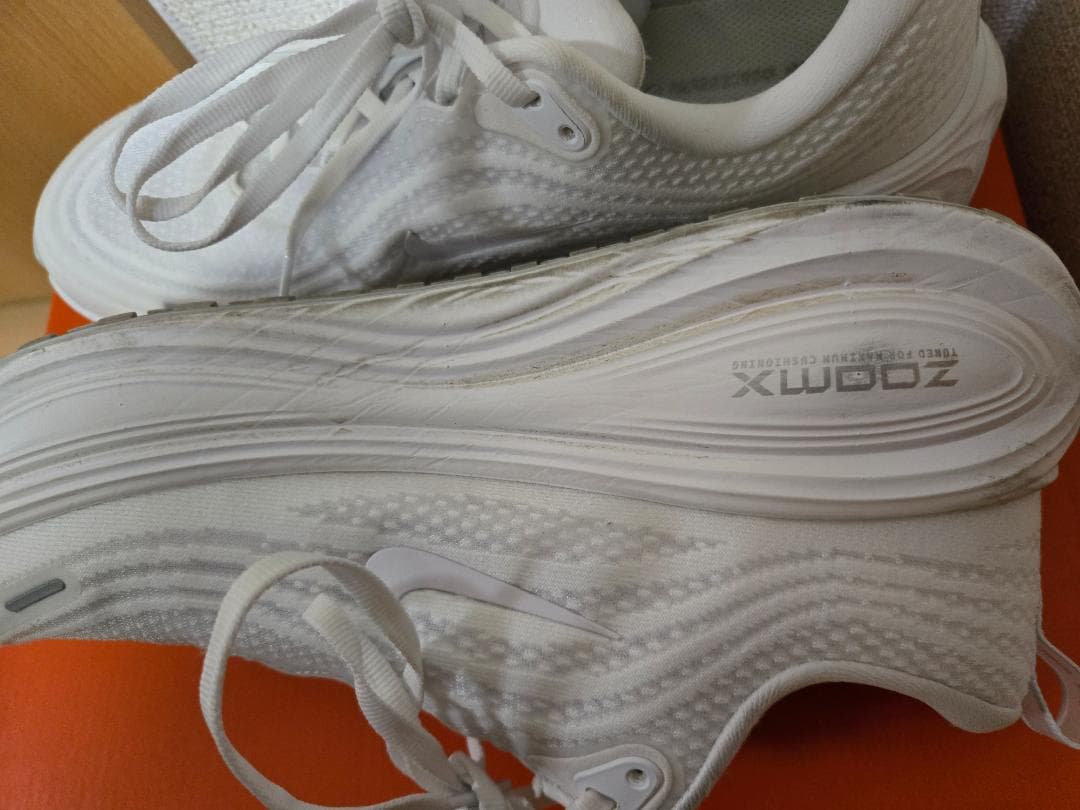 【中古】NIKE ナイキ ボメロプラス メンズ 26.5cm ホワイト