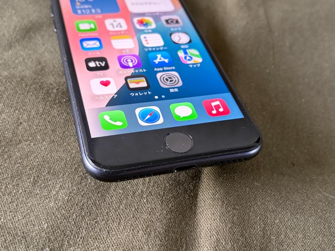 iPhone SE2　第２世代　64GB　ブラック　SIMフリー　美品　正常動作