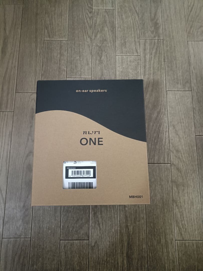 【新品未開封】nwmオープンイヤー型 nwm ONE ヘッドホン