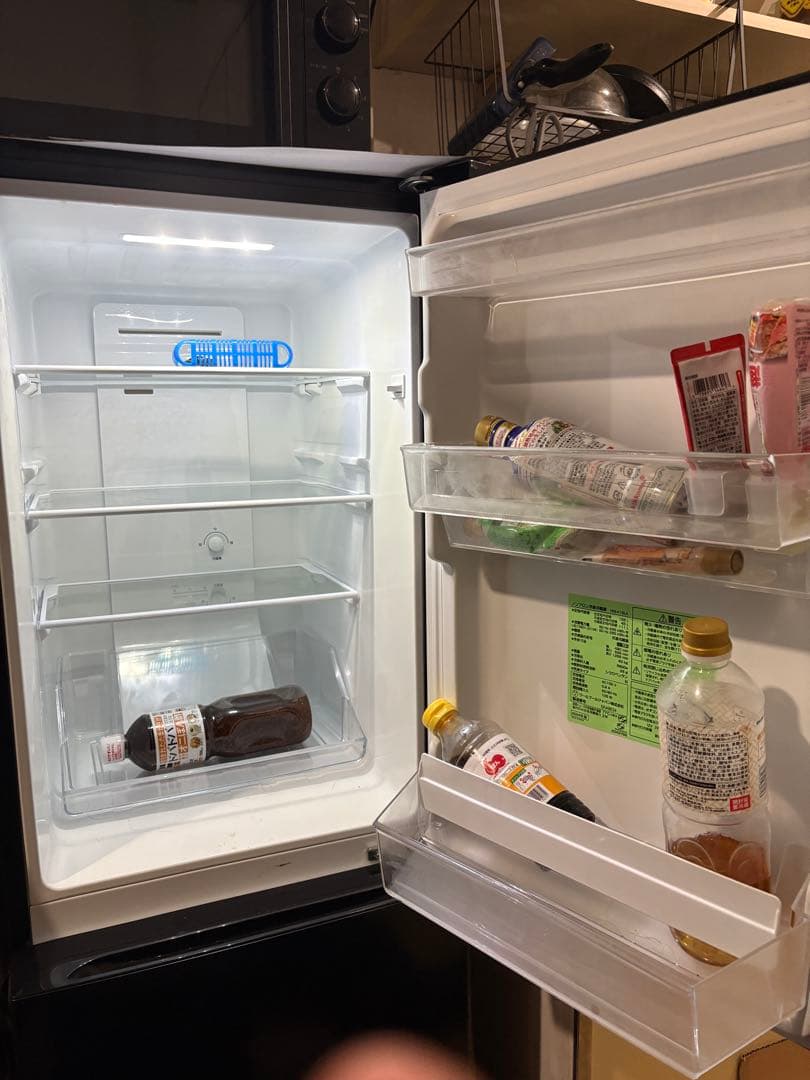 ブラック冷蔵庫 YRZ-F15LK 156Ｌ