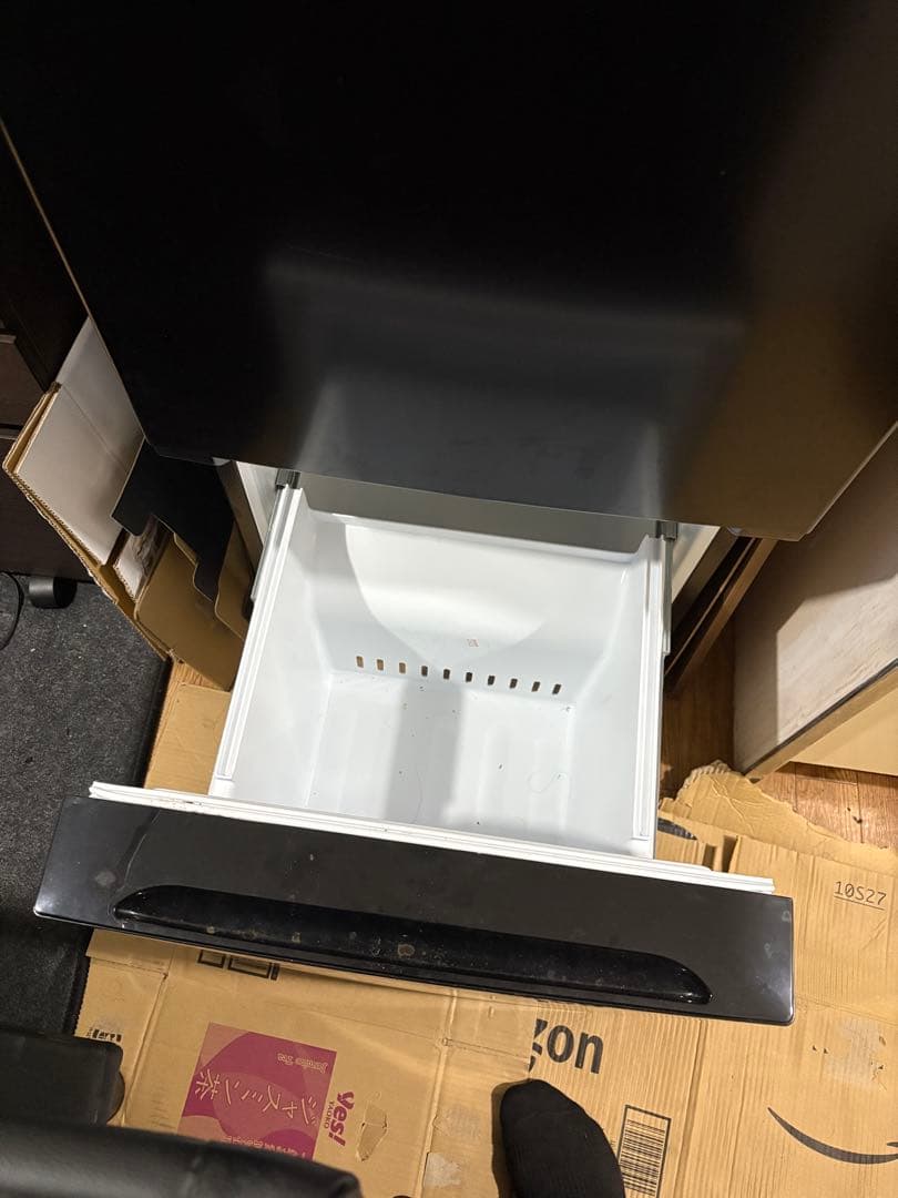 ブラック冷蔵庫 YRZ-F15LK 156Ｌ