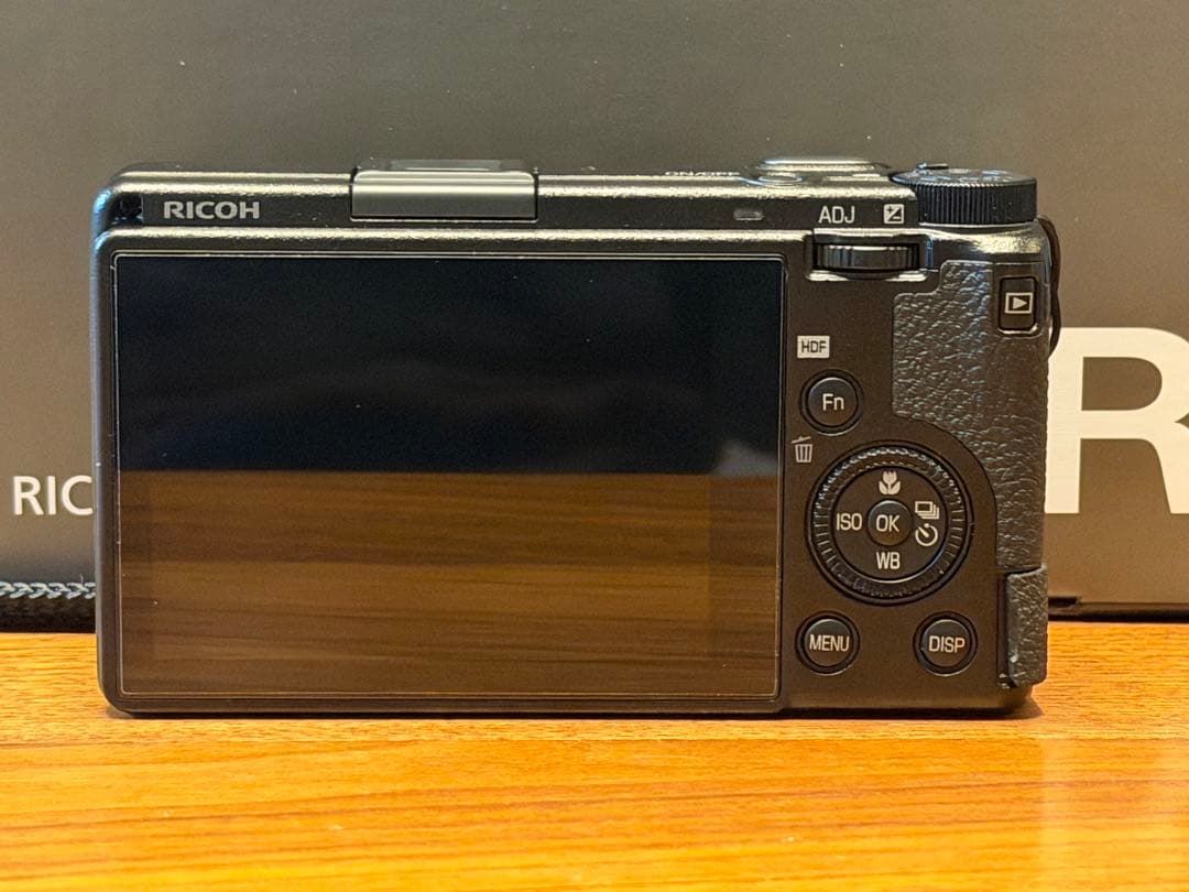 美品★RICOH GR III HDF コンパクトデジタルカメラ GR3 リコー