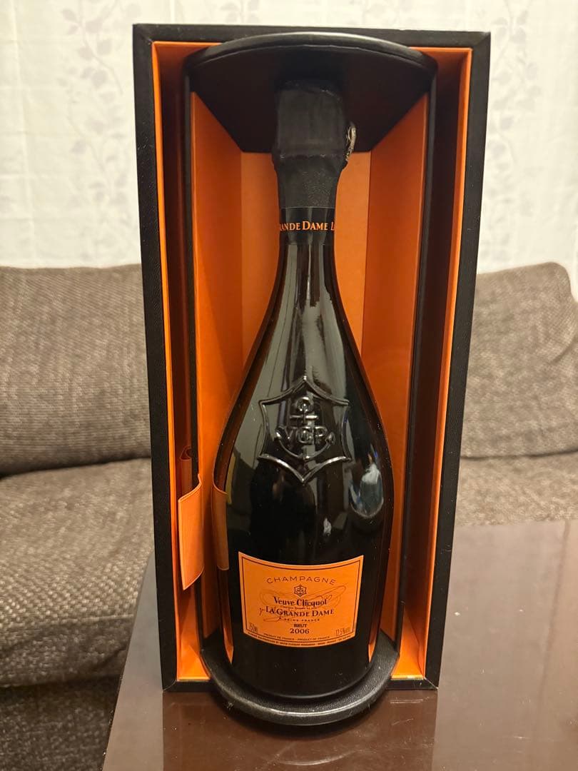 激レアヴィンテージシャンパン‼️ヴーヴ・クリコ ラ・グランダム2006 ケース付き