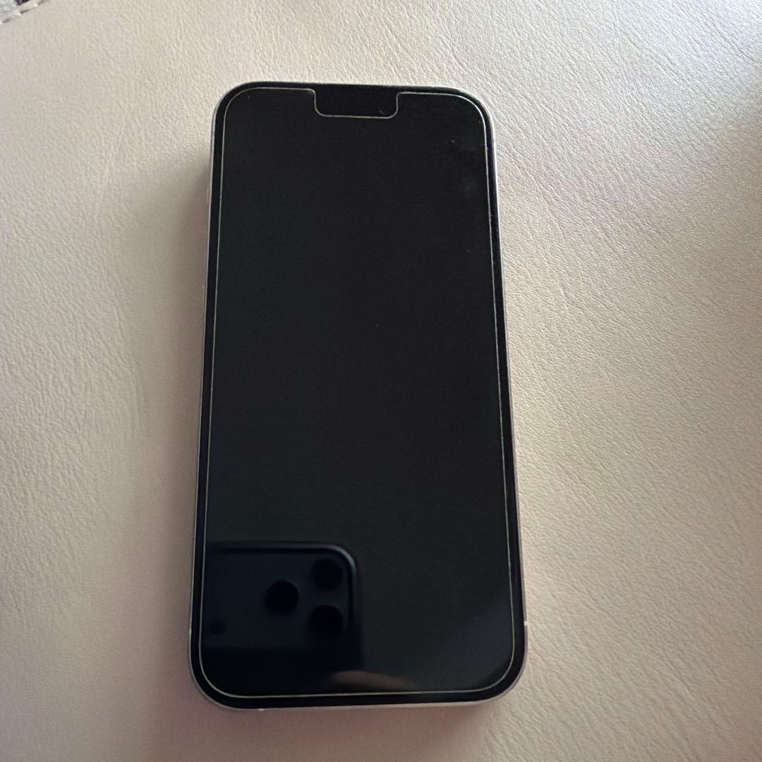 iPhone15pro 本体　白