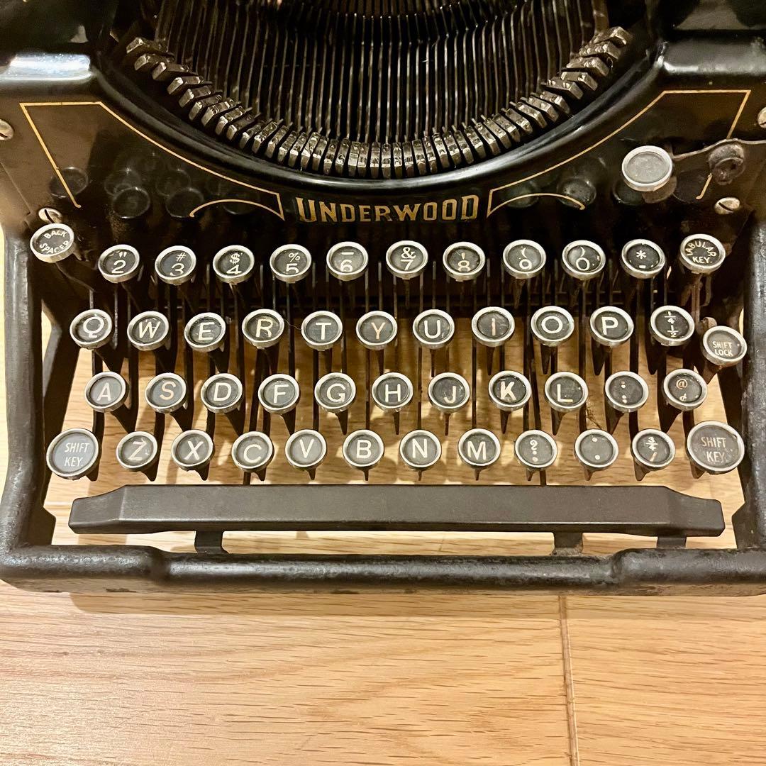 【アンティーク】UnderWood(アンダーウッド)タイプライター【インテリア】